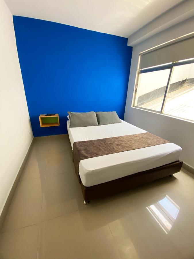 33 Hotel Bulerias 메딜린 외부 사진