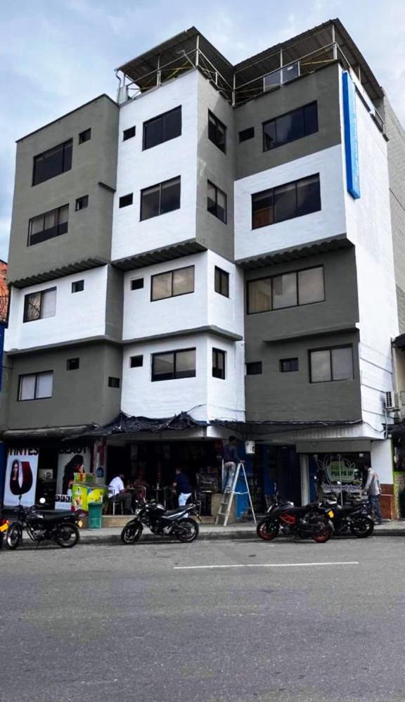 33 Hotel Bulerias 메딜린 외부 사진